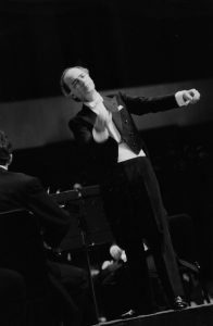 Concert with the Orquesta Sinfónica Gran Mariscal de Ayacucho (Caracas, 1998)